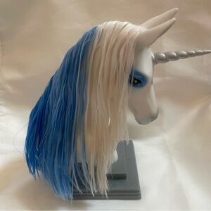 Breyer Mane Beauty Styling Head Horse White and Blue
